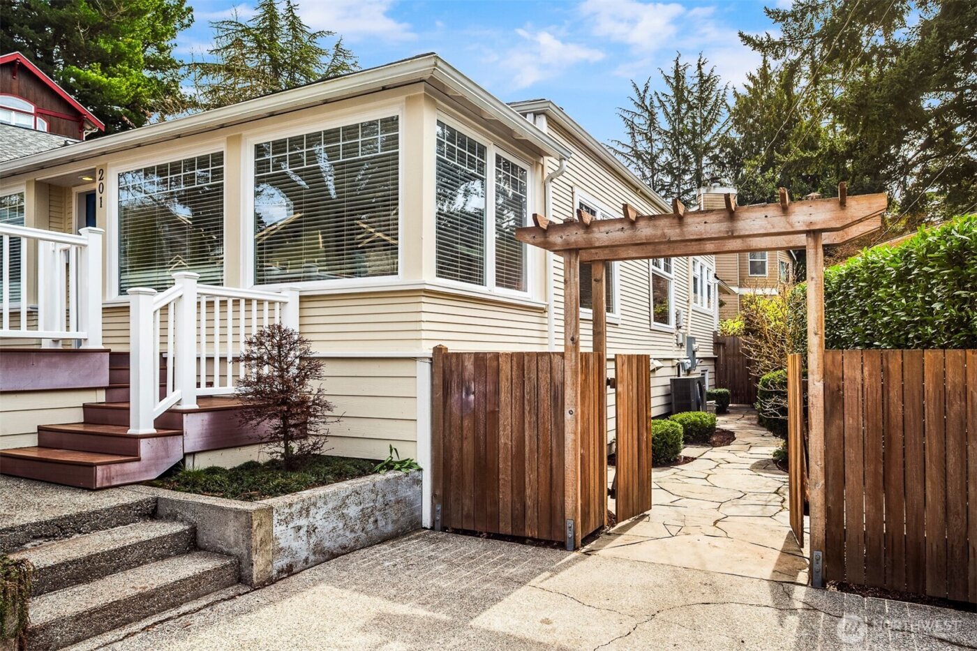 201 N 57th Street , Seattle, WA 98103