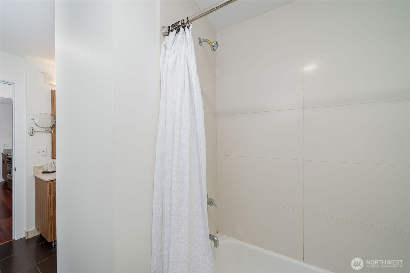 711 E Denny Way #306, Seattle, WA 98122