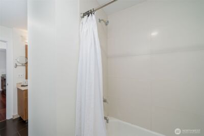 711 E Denny Way #306, Seattle, WA 98122 - Photo 19