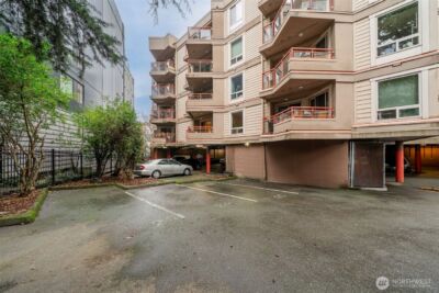 711 E Denny Way #306, Seattle, WA 98122 - Photo 22