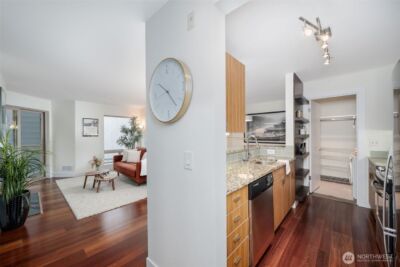 711 E Denny Way #306, Seattle, WA 98122 - Photo 8