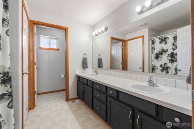 8910 Lavaliere Meadows Lane SW, Rochester, WA 98579 - Photo 27