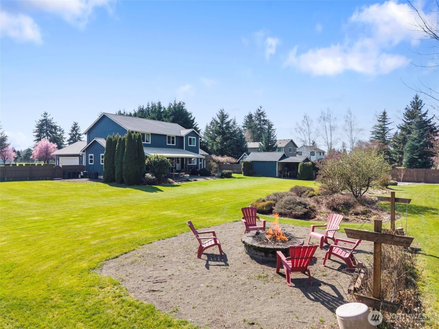 8910 Lavaliere Meadows Lane SW, Rochester, WA 98579