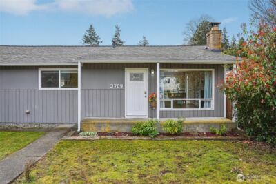 3709 NE 9th Court , Renton, WA 98056