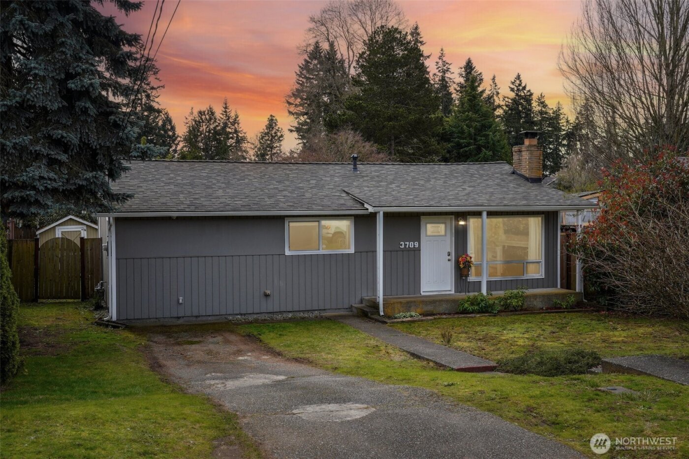 3709 NE 9th Court , Renton, WA 98056