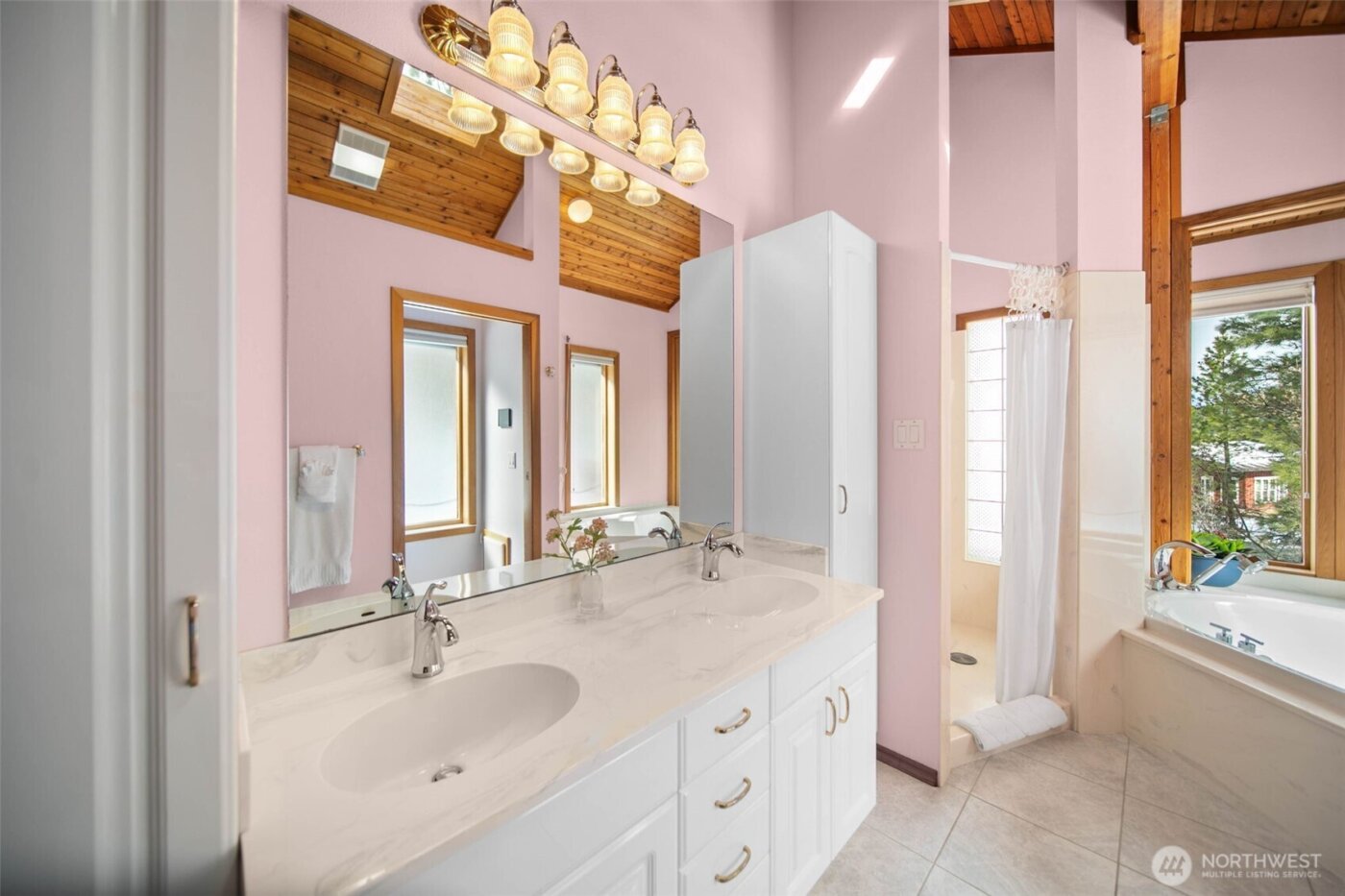 219 Dempsey Road , Leavenworth, WA 98826