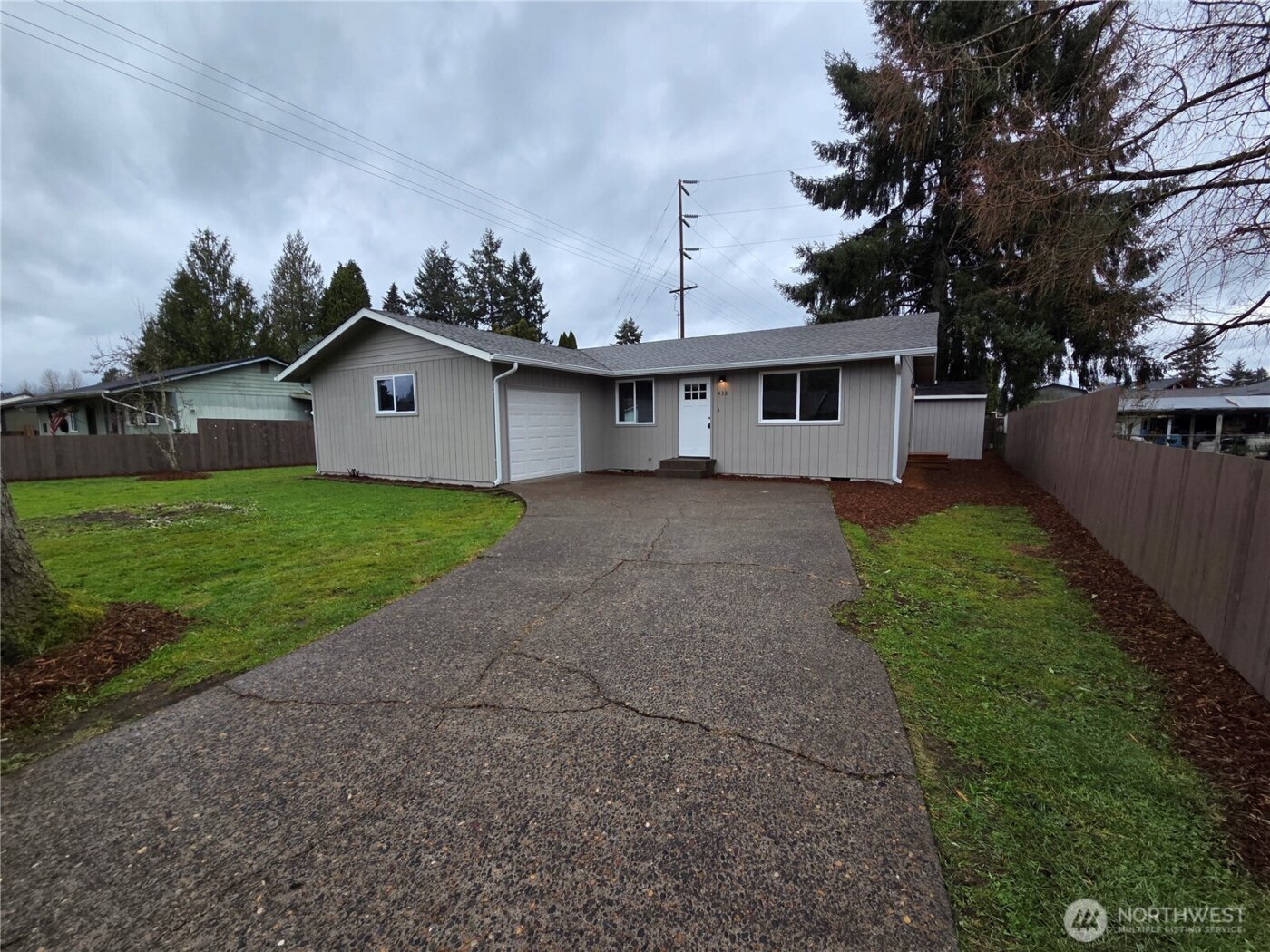 432 SW Diane Street , Castle Rock, WA 98611