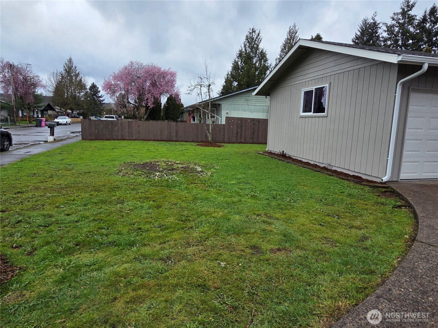 432 SW Diane Street , Castle Rock, WA 98611