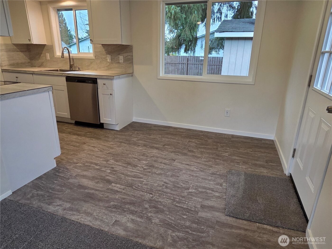432 SW Diane Street , Castle Rock, WA 98611
