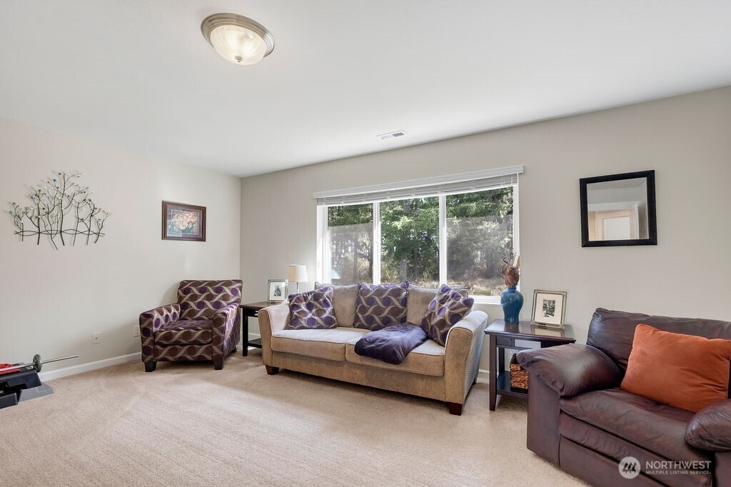 19119 106th Avenue Ct E, Puyallup, WA 98374