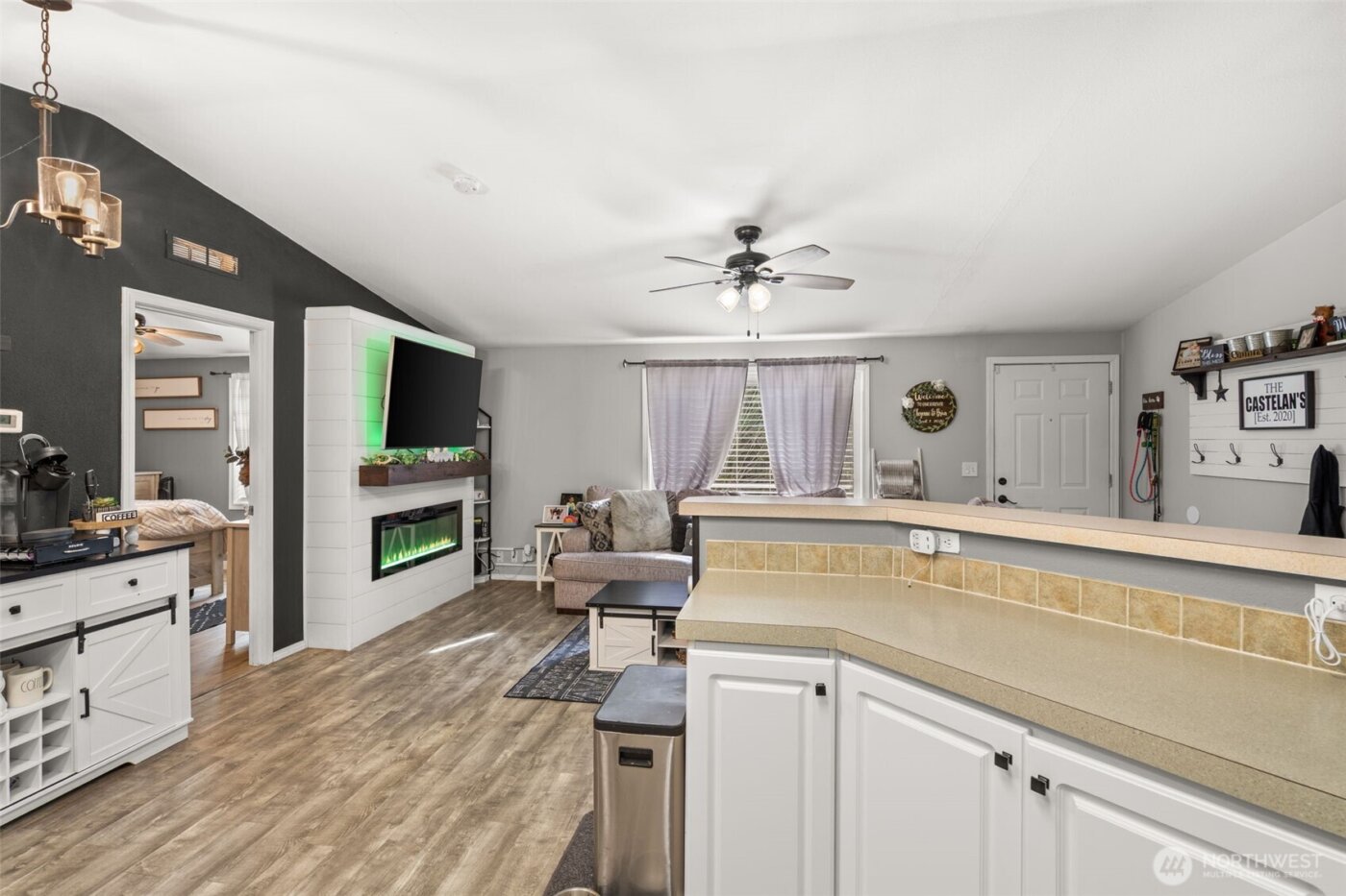 143 Deer Haven Drive , Winlock, WA 98596