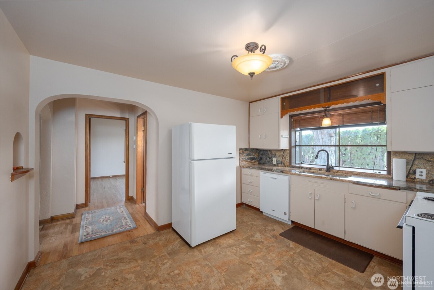 1134 SW C Street , Ephrata, WA 98823