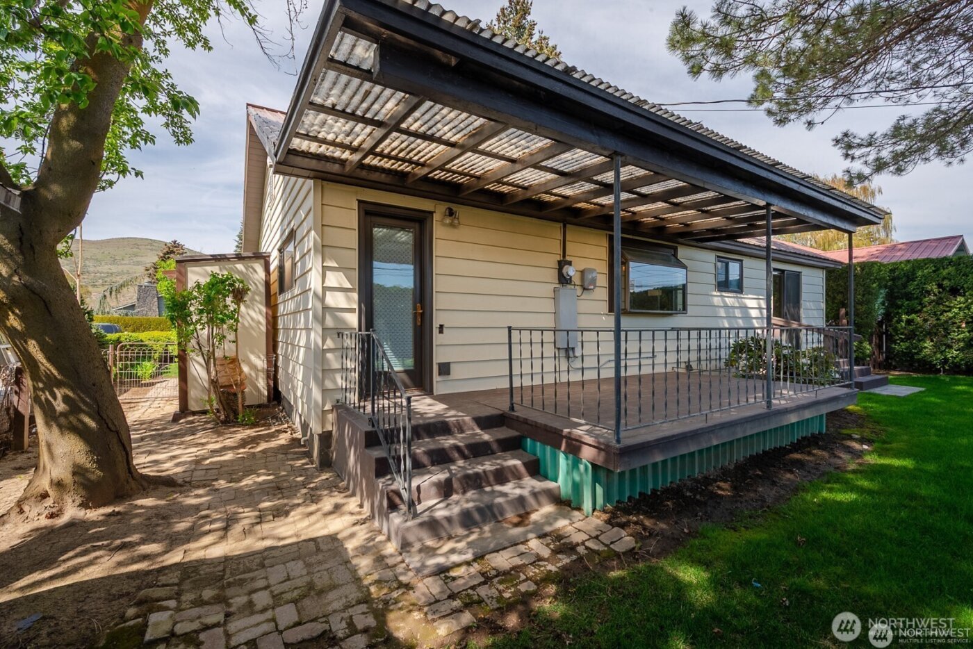 1134 SW C Street , Ephrata, WA 98823