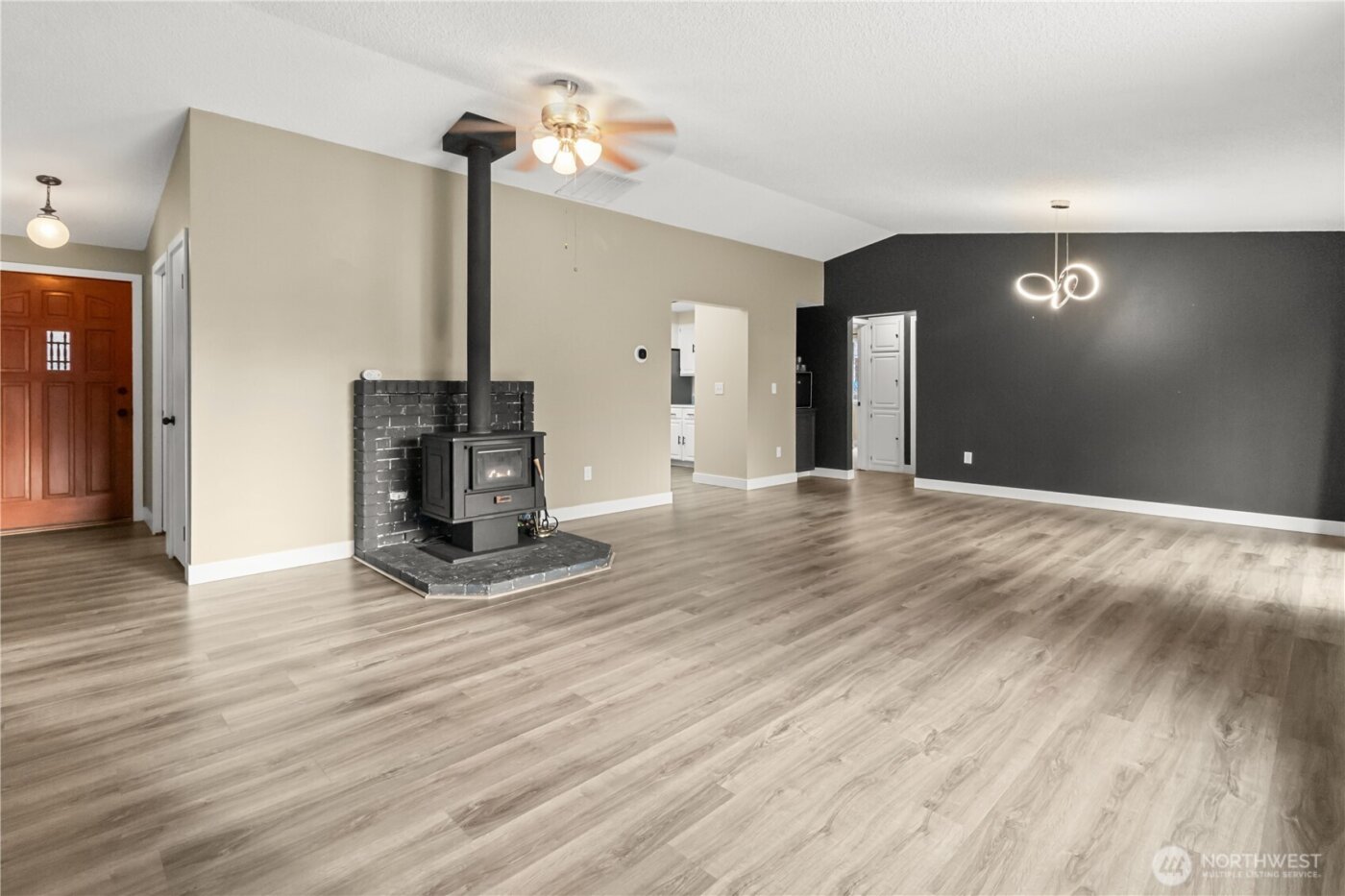 9227 5th Court SE, Olympia, WA 98513