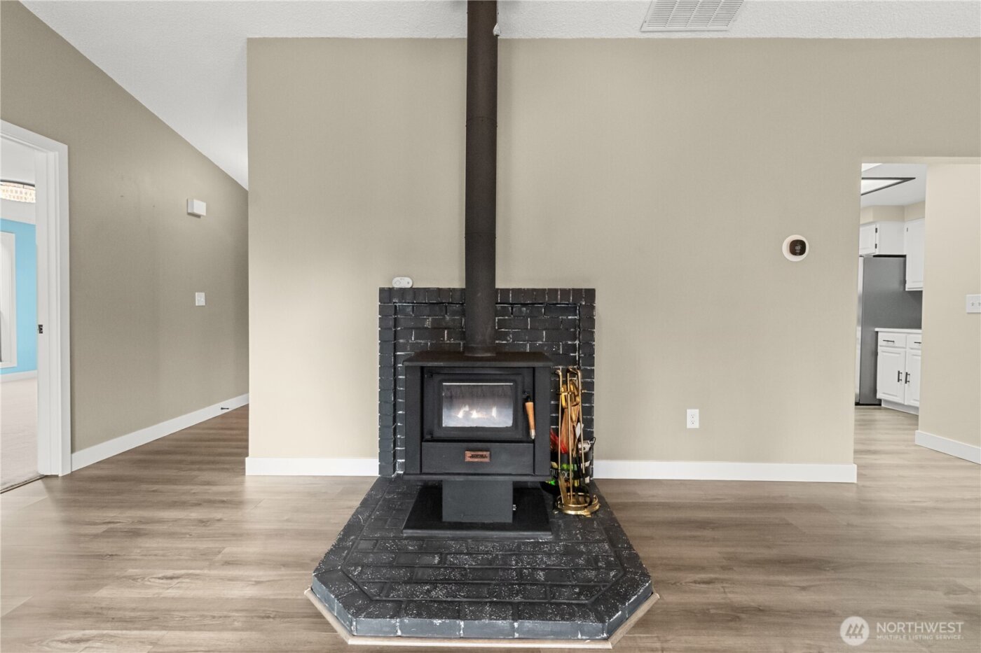 9227 5th Court SE, Olympia, WA 98513