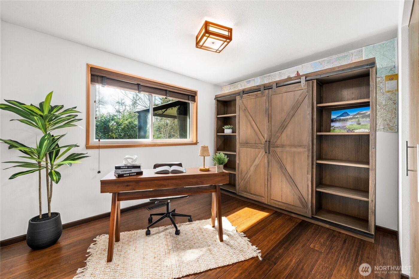 925 Valley Place , Kent, WA 98031