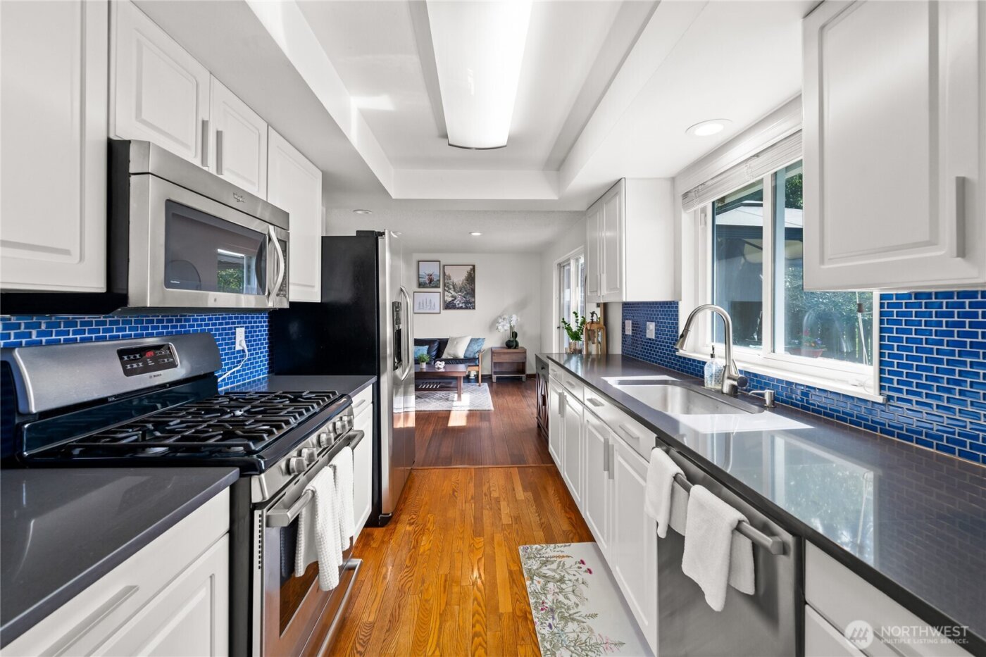 925 Valley Place , Kent, WA 98031