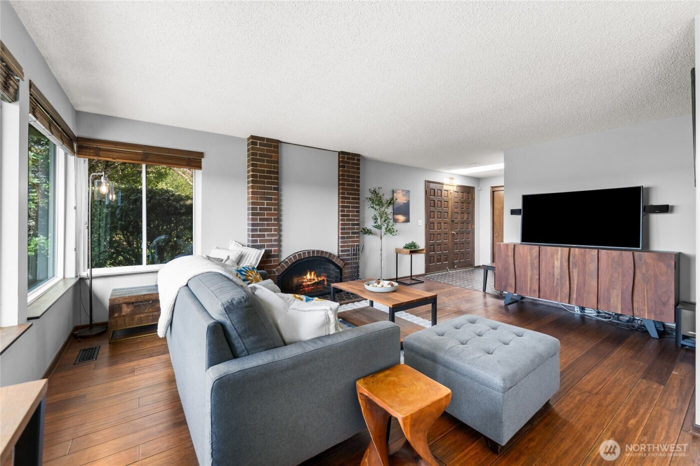 925 Valley Place , Kent, WA 98031