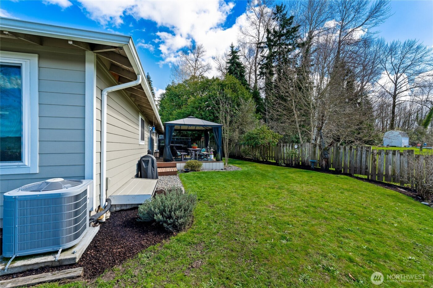 925 Valley Place , Kent, WA 98031