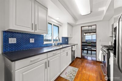 925 Valley Place , Kent, WA 98031 - Photo 5