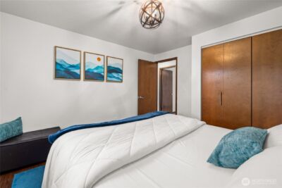 925 Valley Place , Kent, WA 98031 - Photo 8