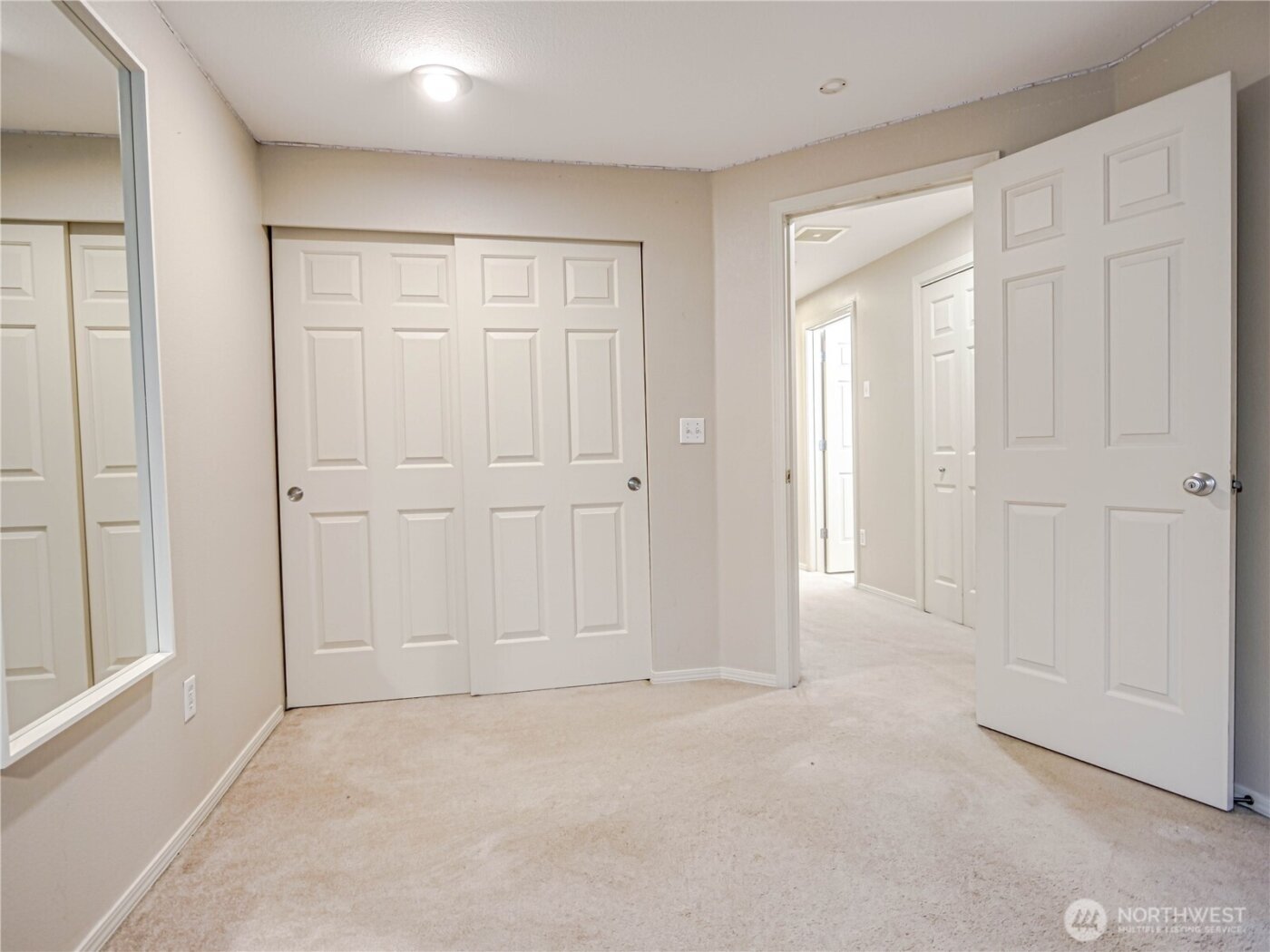 4714 Fairwood Boulevard NE #202, Tacoma, WA 98422