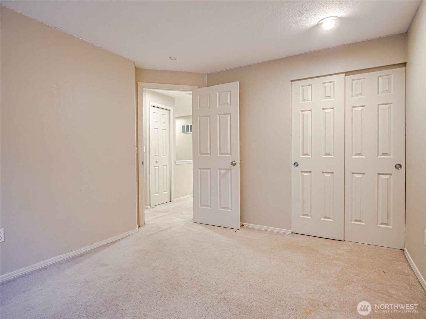 4714 Fairwood Boulevard NE #202, Tacoma, WA 98422