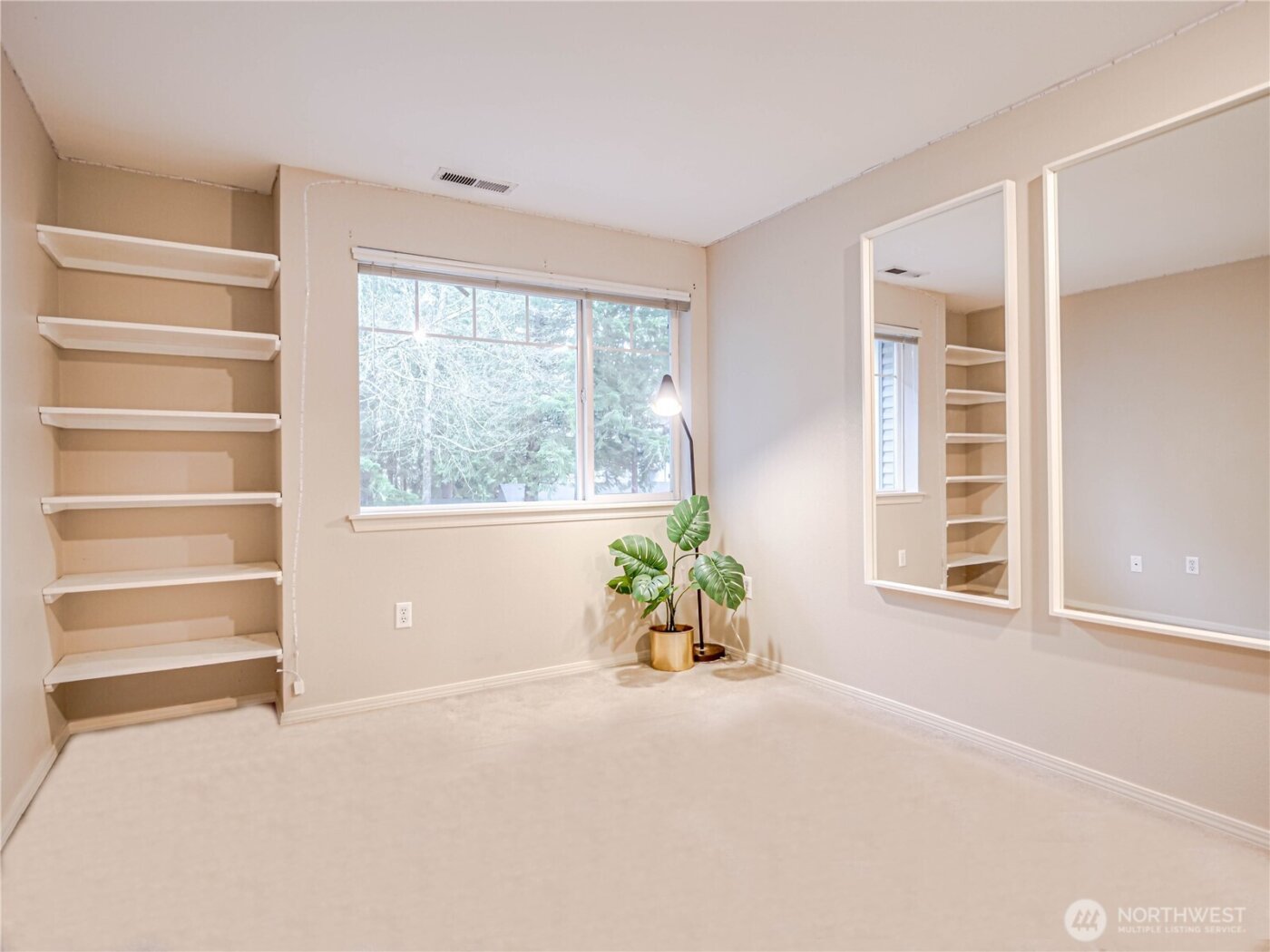 4714 Fairwood Boulevard NE #202, Tacoma, WA 98422