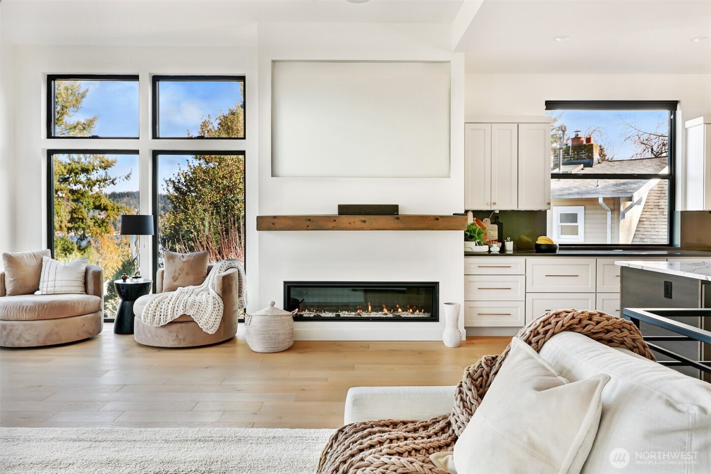 4224 NE 124th Street , Seattle, WA 98125