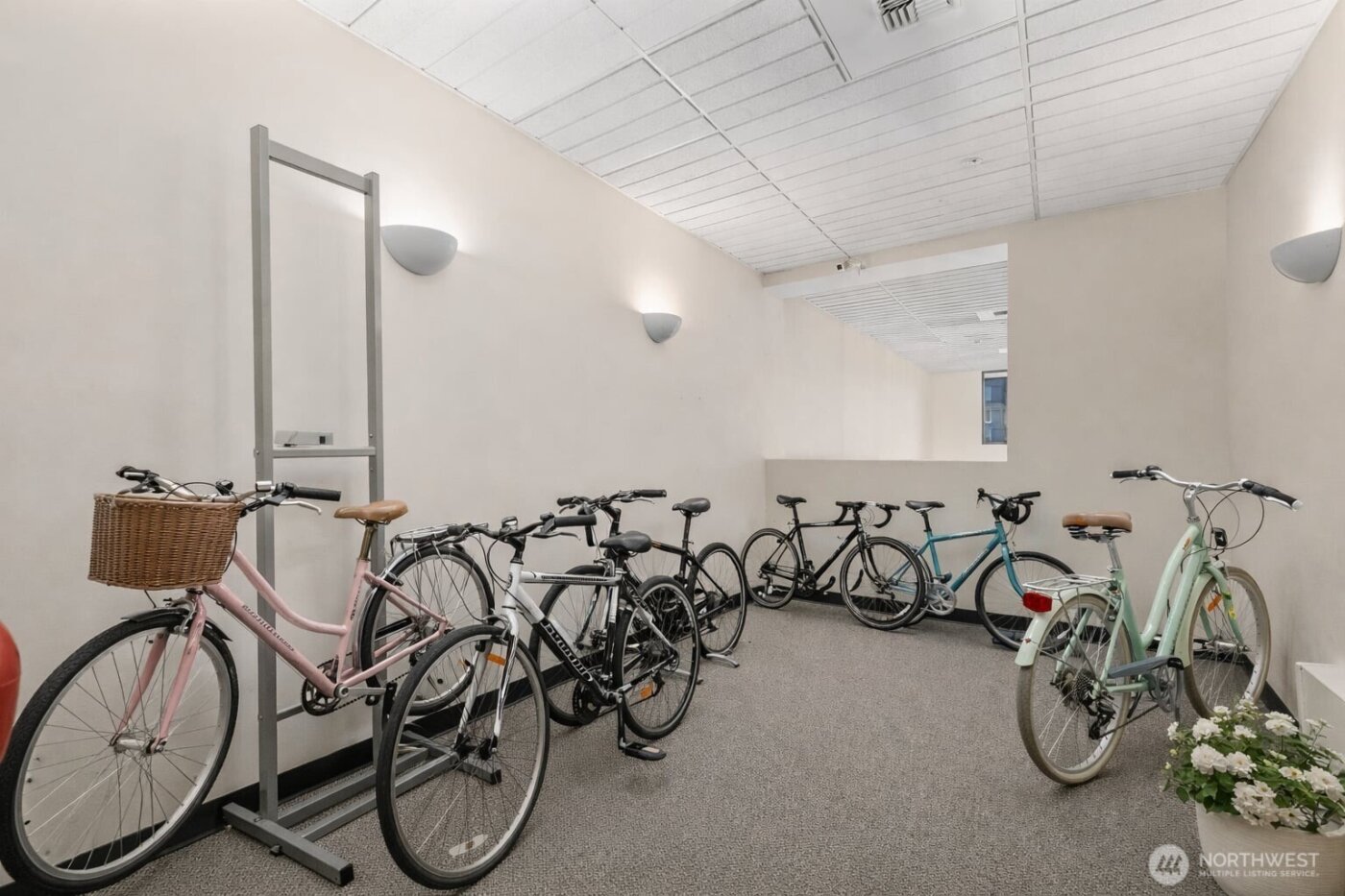 510 6th Avenue S #603, Seattle, WA 98104