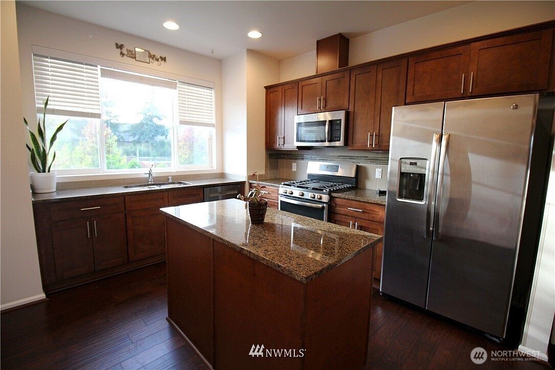 3310 31st Drive , Everett, WA 98201