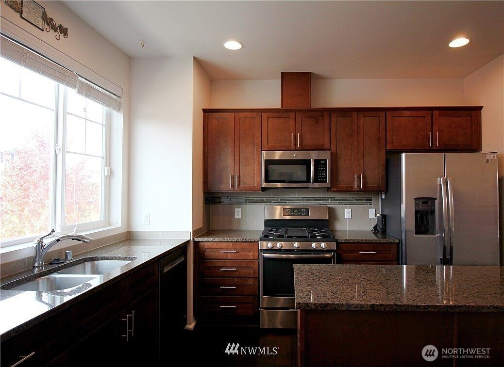 3310 31st Drive , Everett, WA 98201