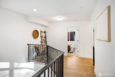 2112 1st Avenue N, Seattle, WA 98109 - Photo 15