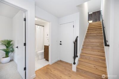 2112 1st Avenue N, Seattle, WA 98109 - Photo 5