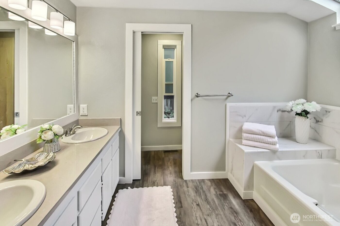 21501 SE 292nd Court , Kent, WA 98042