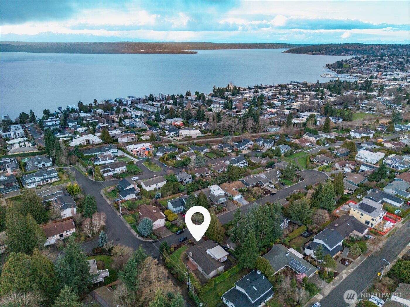 6006 105th Avenue NE, Kirkland, WA 98033