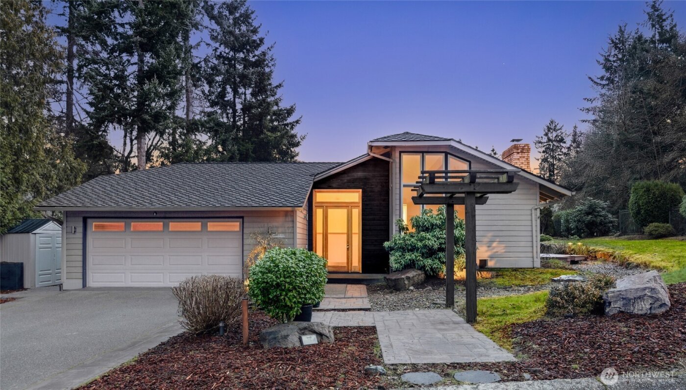 6006 105th Avenue NE, Kirkland, WA 98033