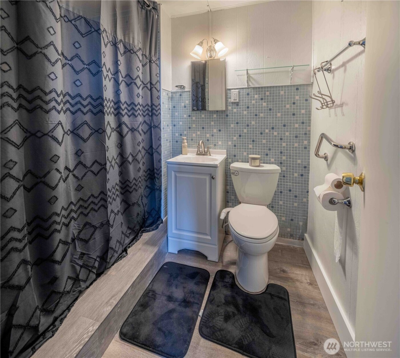 647 3rd Avenue , Okanogan, WA 98840
