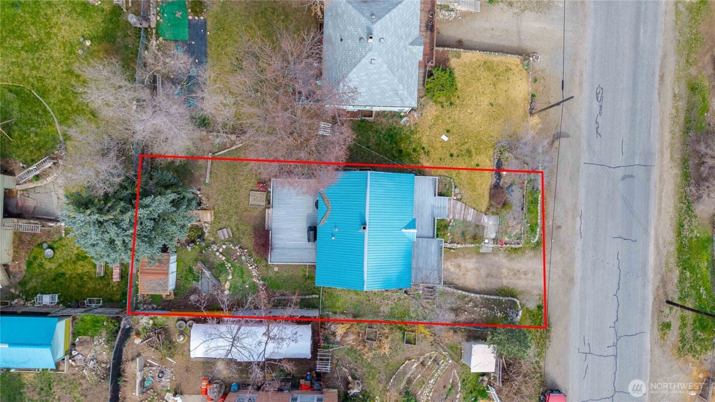 647 3rd Avenue , Okanogan, WA 98840
