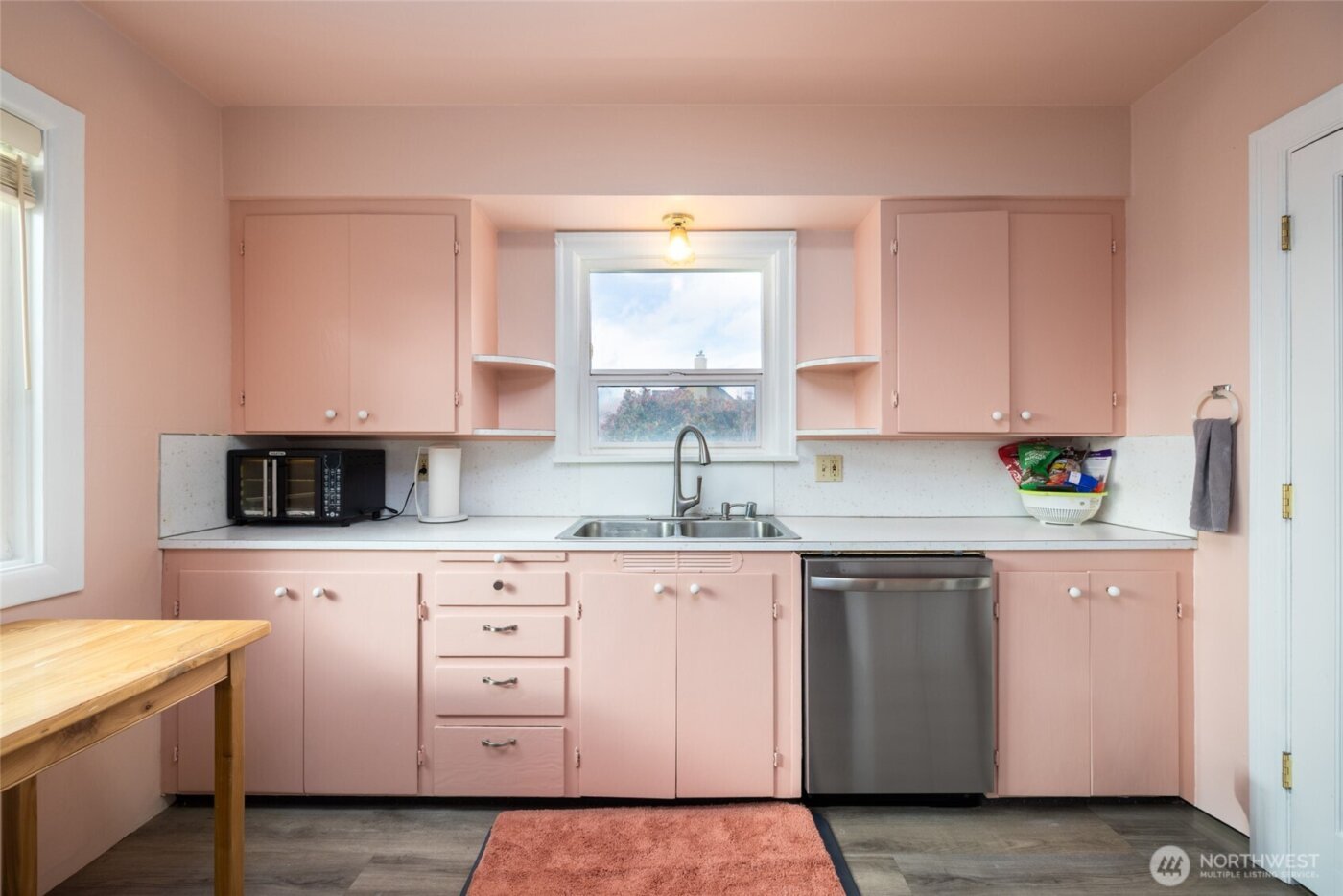 703 N 8th Street , Mount Vernon, WA 98273