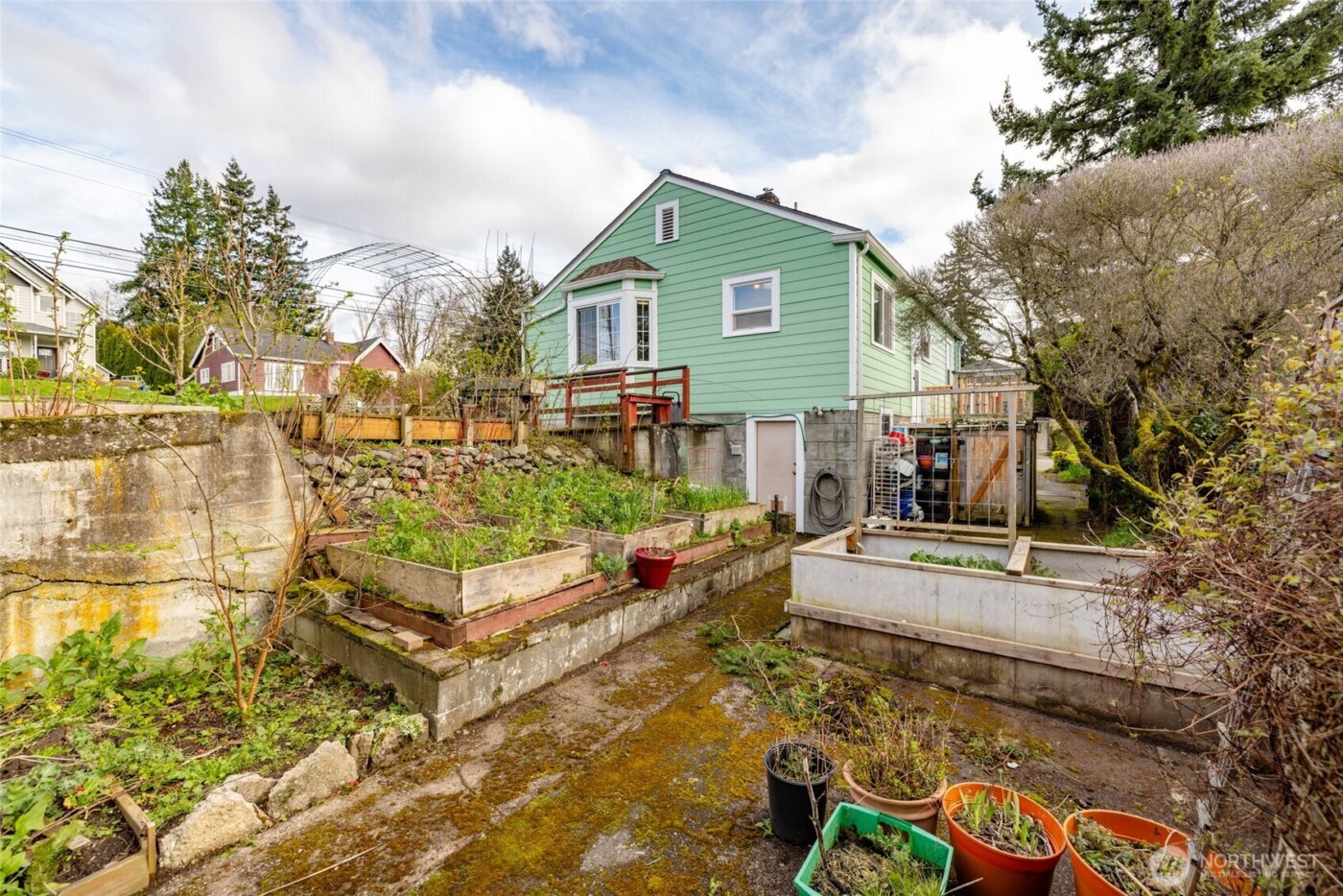 703 N 8th Street , Mount Vernon, WA 98273