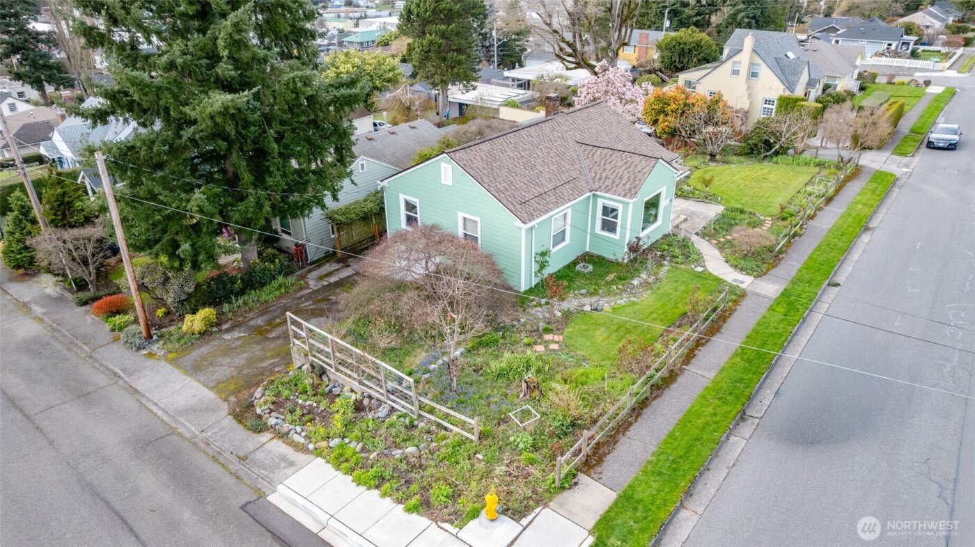 703 N 8th Street , Mount Vernon, WA 98273