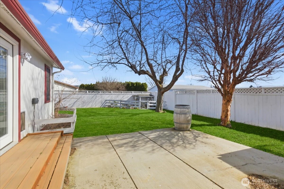 1713 S 69th Avenue , Yakima, WA 98908