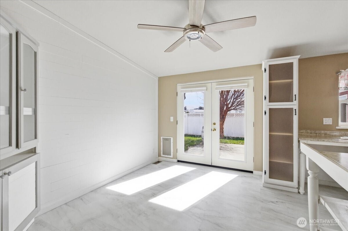 1713 S 69th Avenue , Yakima, WA 98908