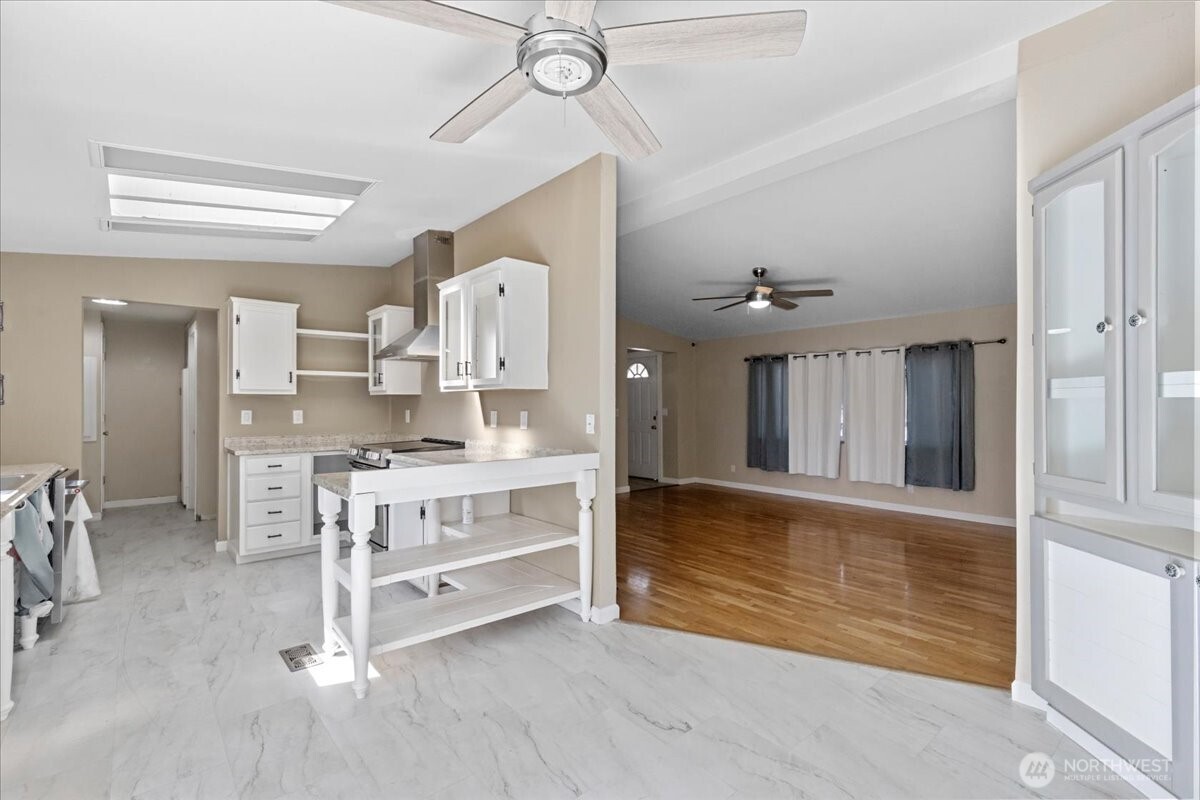 1713 S 69th Avenue , Yakima, WA 98908