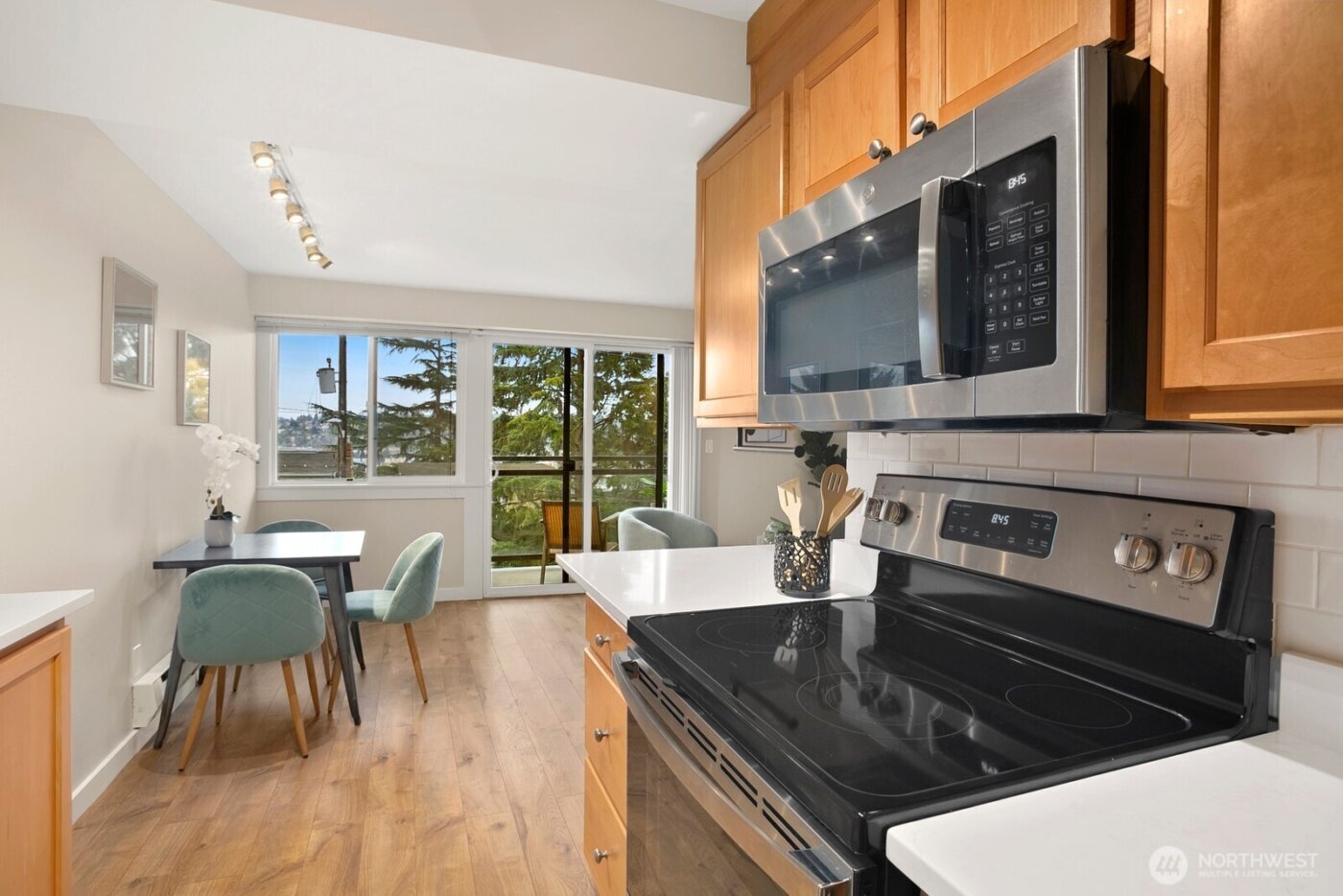 1601 Taylor Avenue N #405, Seattle, WA 98109