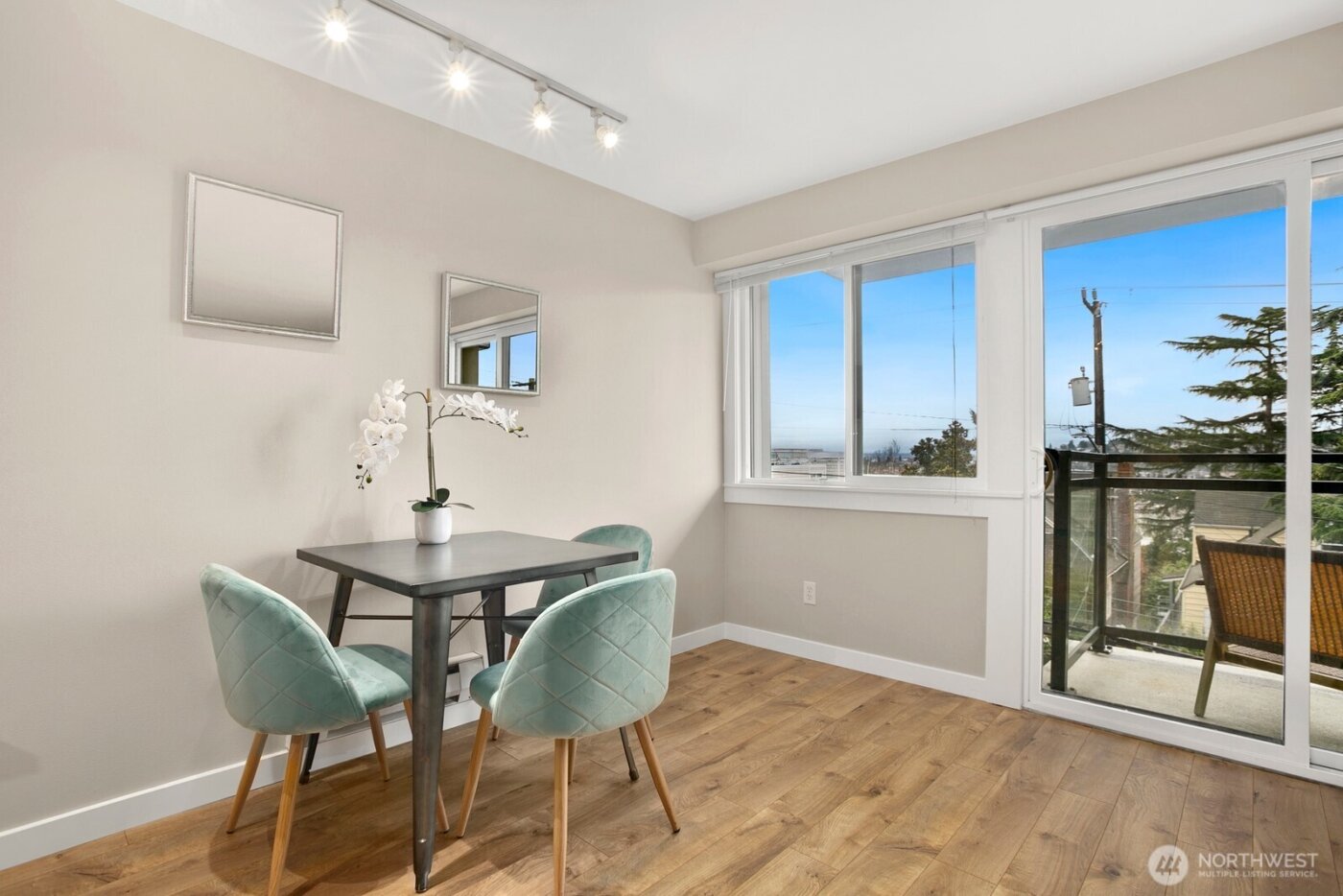 1601 Taylor Avenue N #405, Seattle, WA 98109