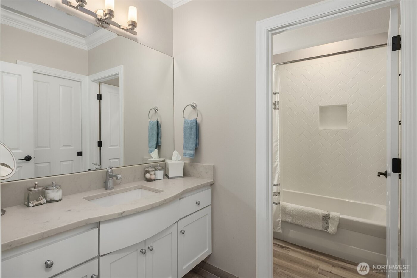 11307 NE 68th Street #11307, Kirkland, WA 98033