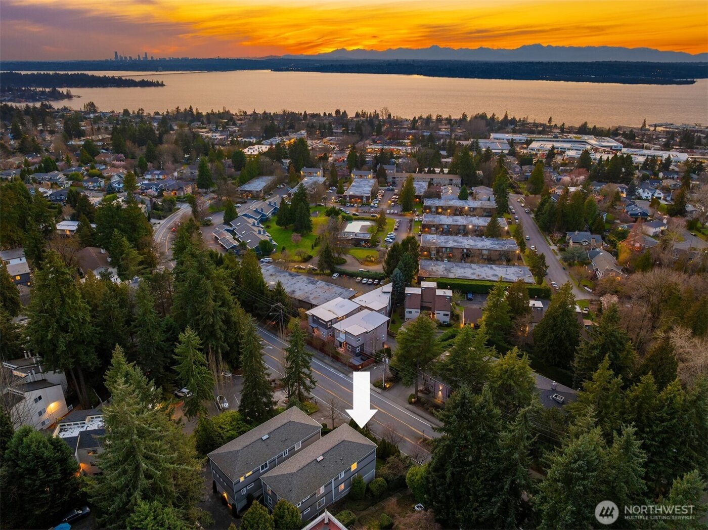 11307 NE 68th Street #11307, Kirkland, WA 98033