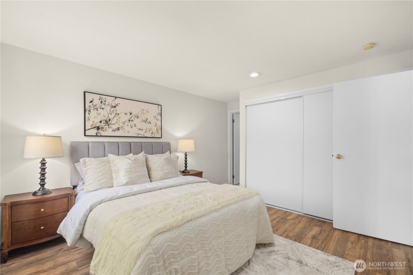 12740 NE 10th Place #E302, Bellevue, WA 98005